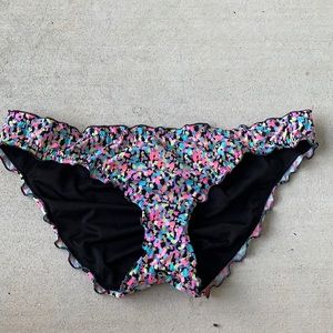 Victoria’s Secret women’s scrunch swim bottom